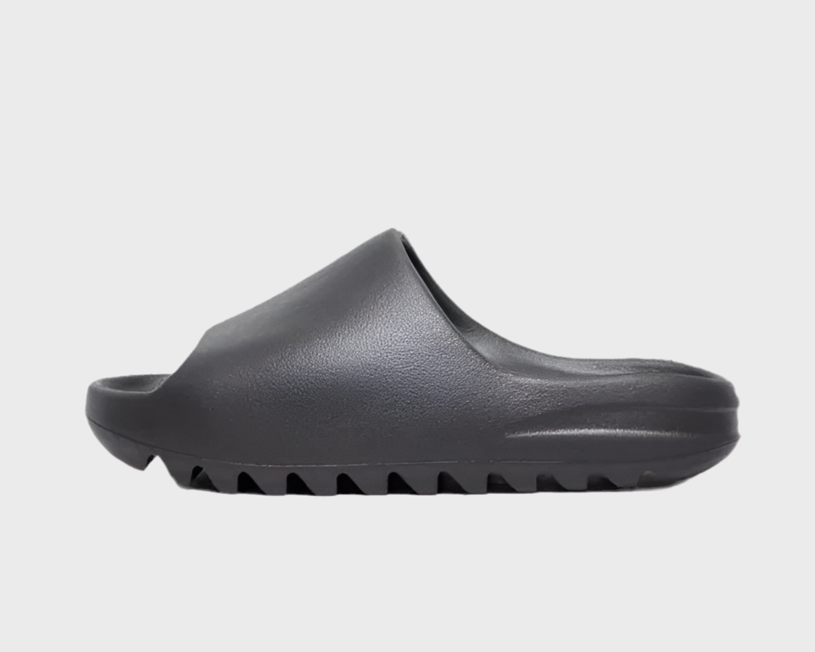 Claquettes Yeezy slide noir